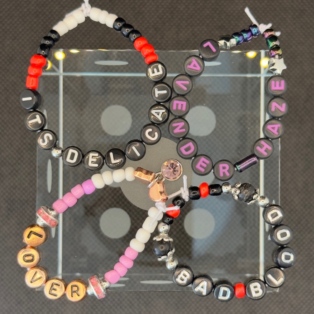 Kids Set! Taylor Swift Eras Tour Friendship Bracelets